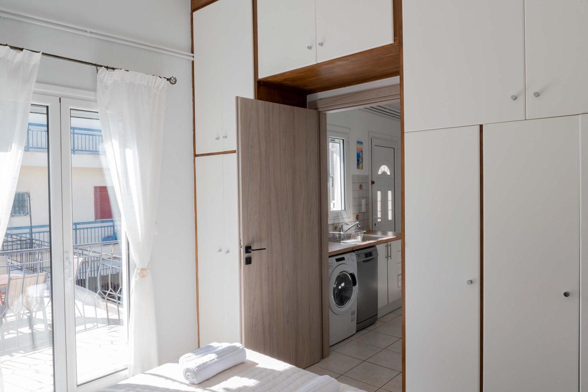 Cozy Greek Apartment Афины Экстерьер фото
